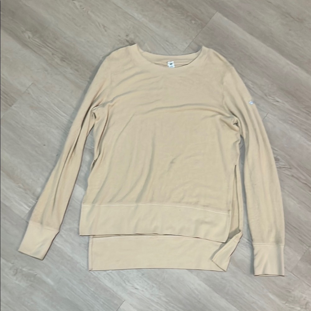 ALO Yoga Cream Women's Sweater